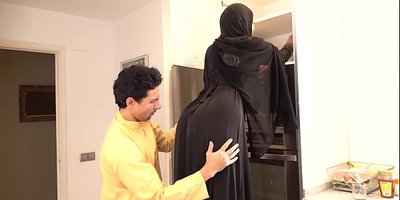 Desi bhabhi step-sis-in-law gets her dussehra & tushy kissed away from Suraj Bh