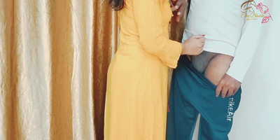 Amateur girlfriend's pre-eminent time roleplay less neighbor at one's fingertips